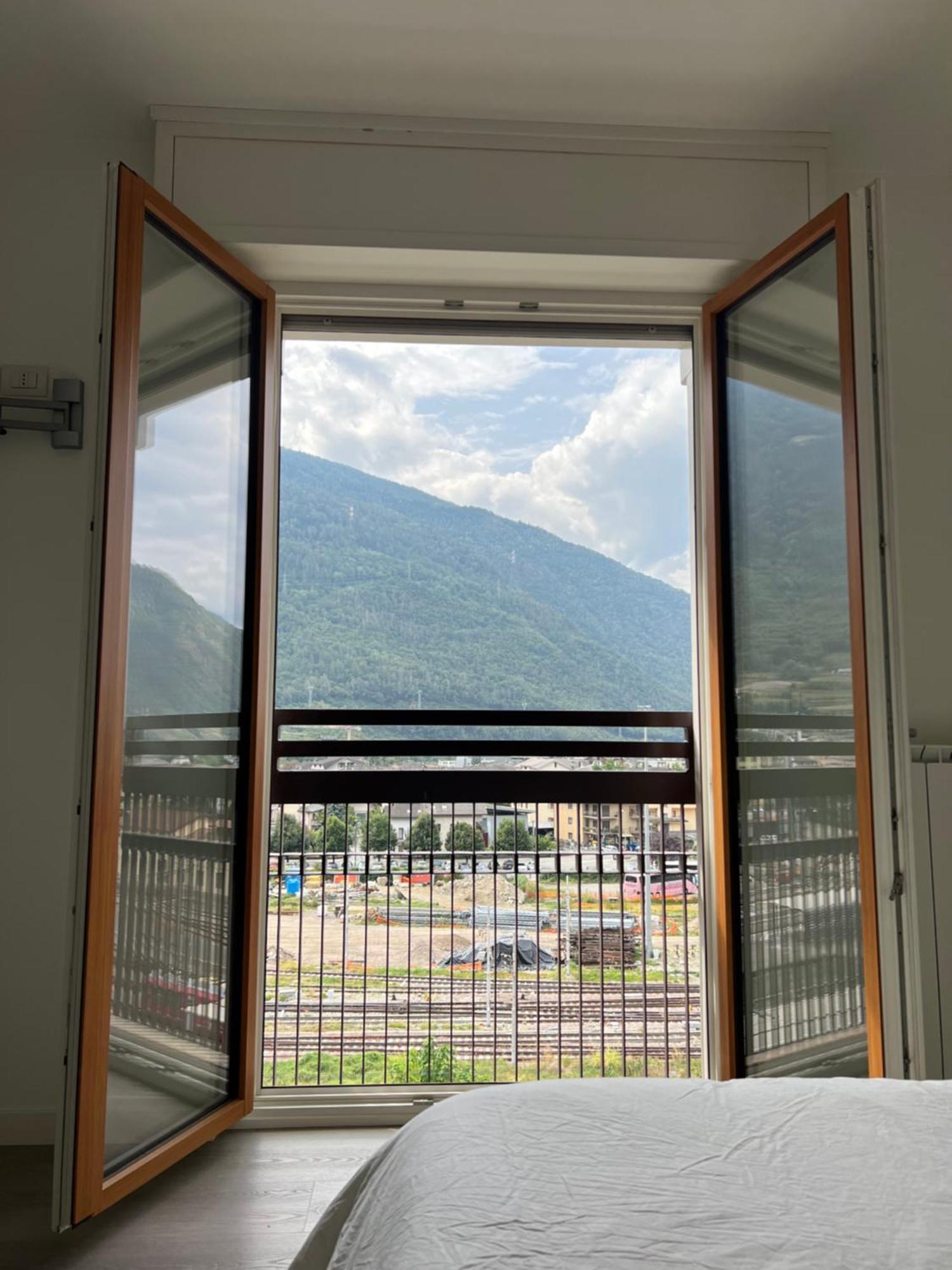 Dreamers Apartment Tirano Luaran gambar
