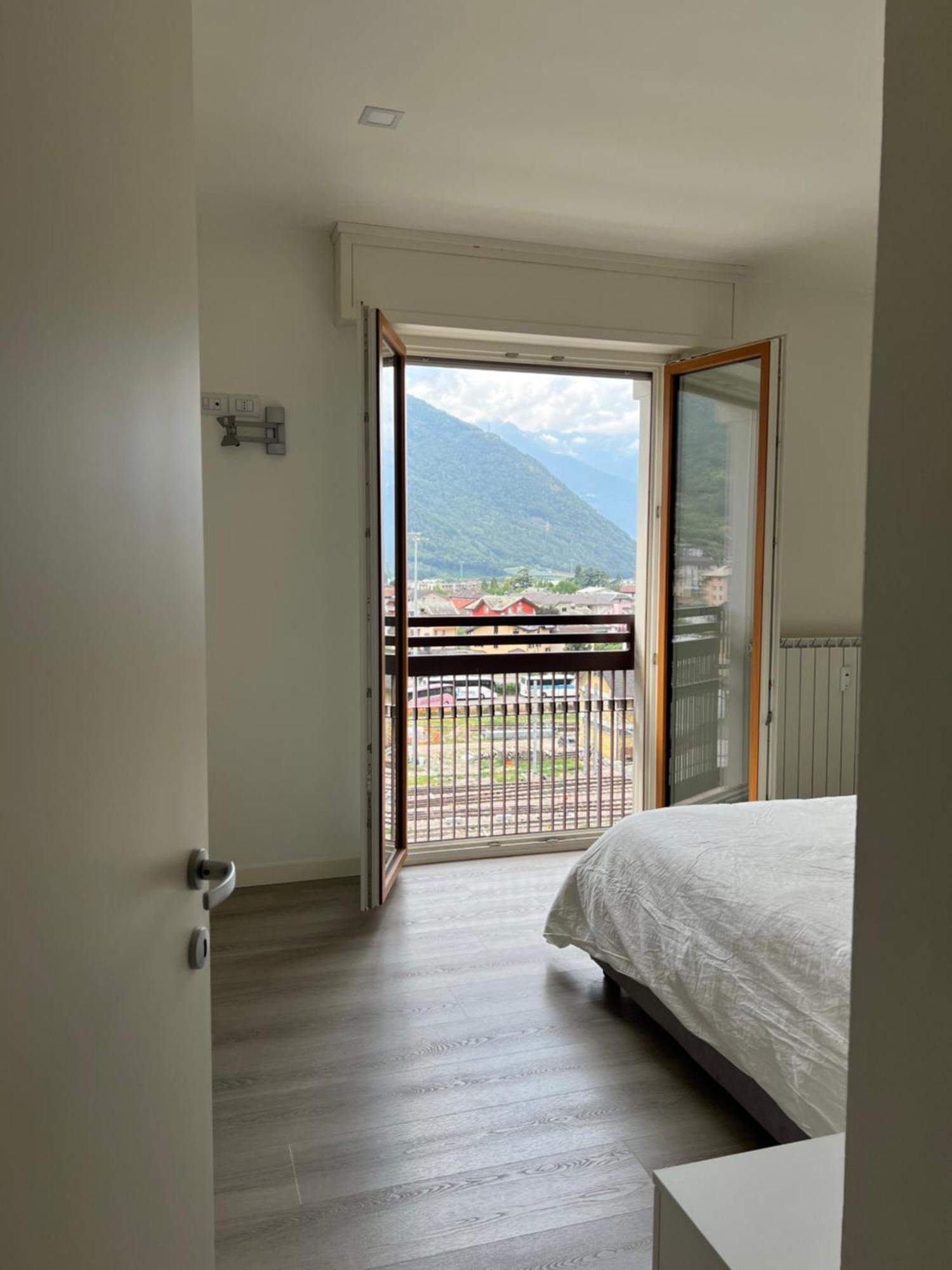 Dreamers Apartment Tirano Luaran gambar